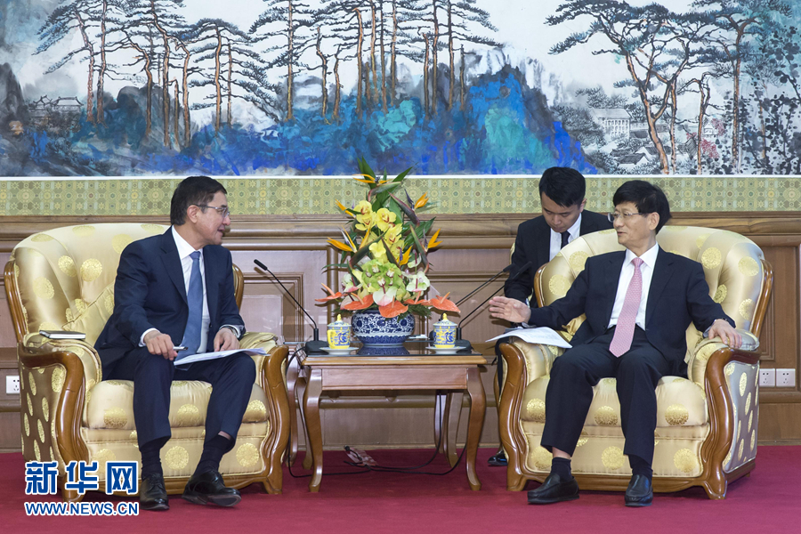 7月19日，中共中央政治局委員、中央政法委書記孟建柱在北京會(huì)見烏茲別克斯坦副總理庫奇卡羅夫。 新華社記者崔新鈺攝