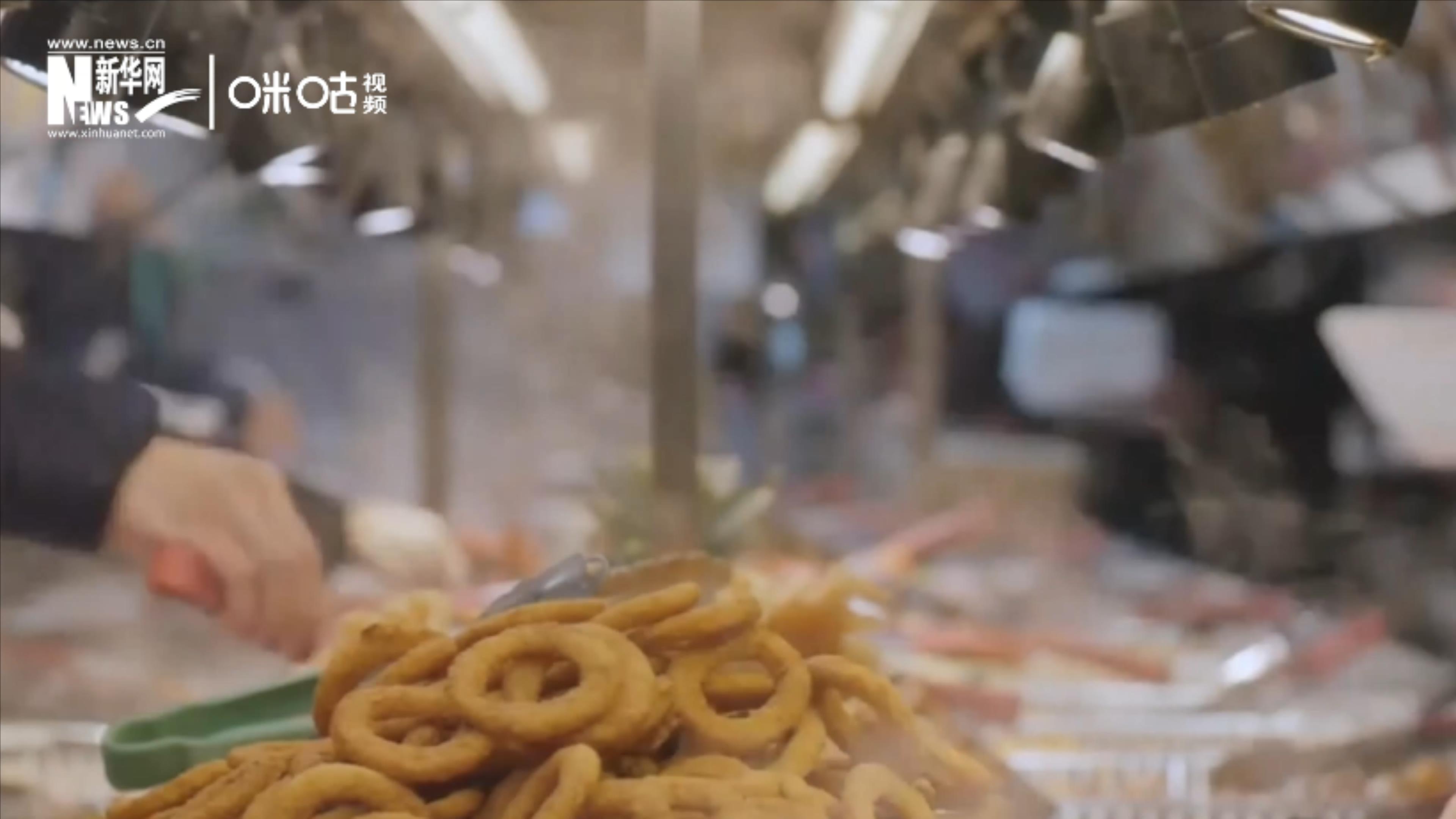 成噸的糧食遭到損失或浪費，同時也有很多人正在挨餓